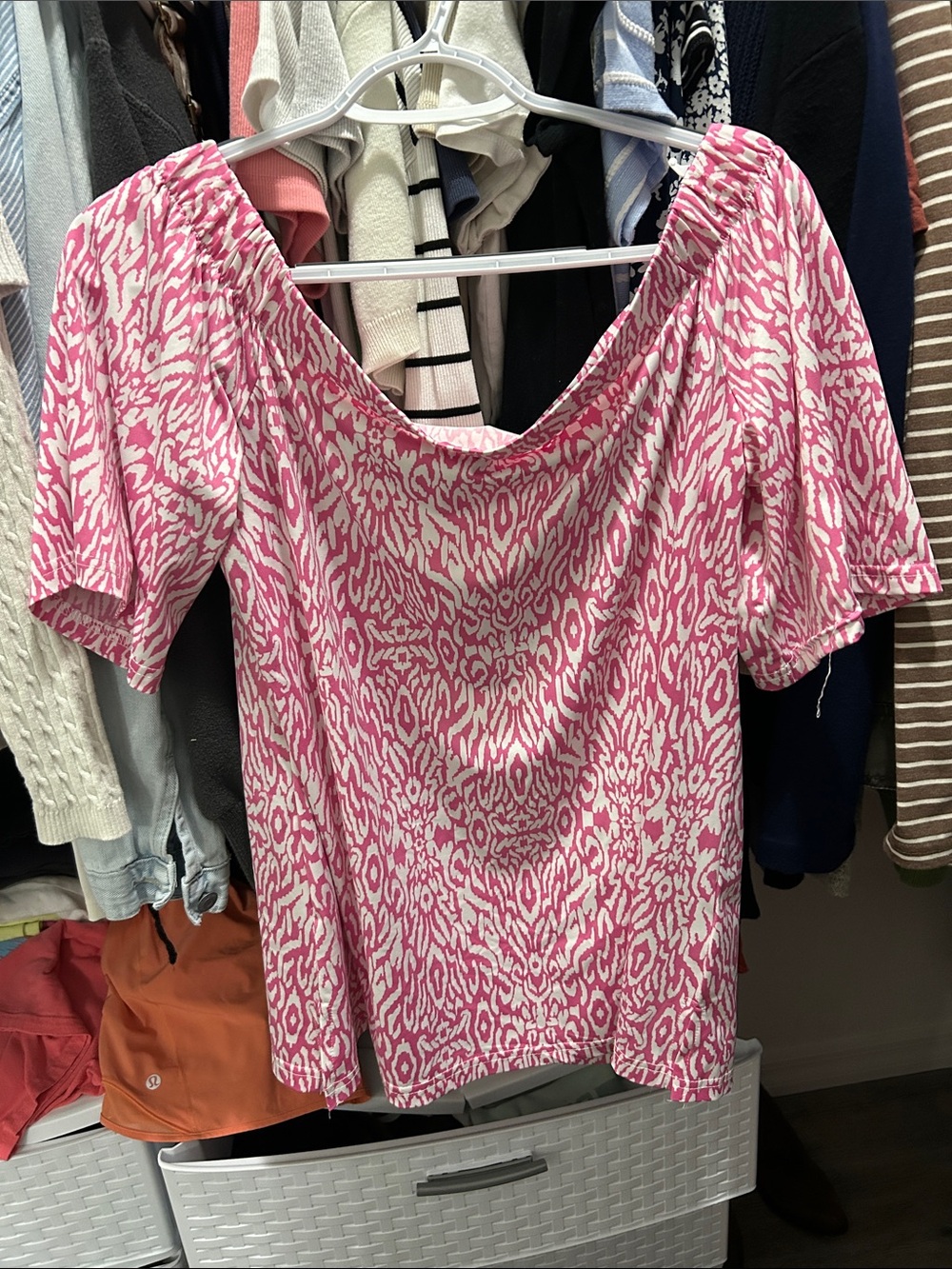 Women’s Pink Patterned Off the Shoulder Top